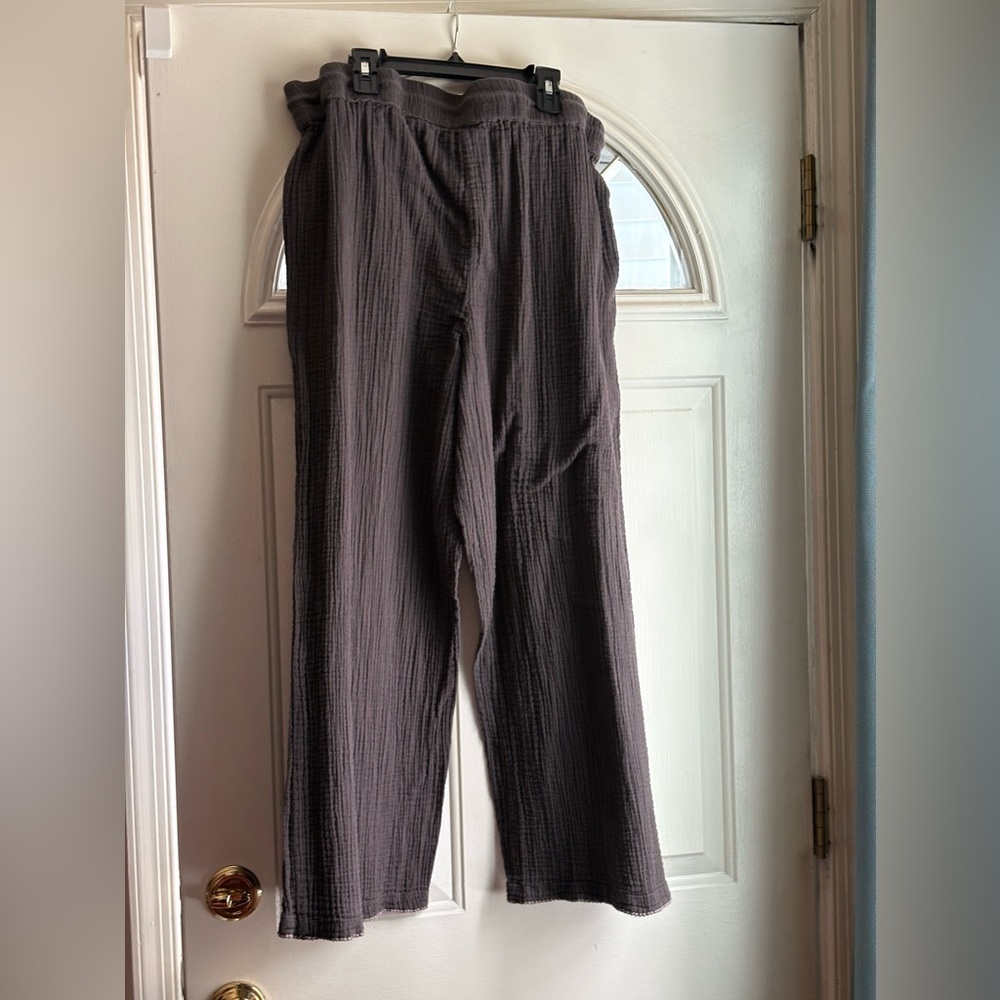 Kensie gauze crop pants FREE SHIPPING